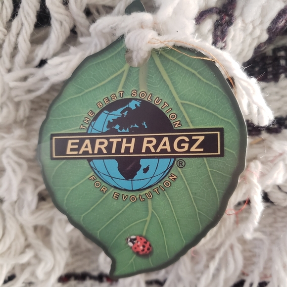 NWT Earth Ragz Striped Blanket - Picture 5 of 7